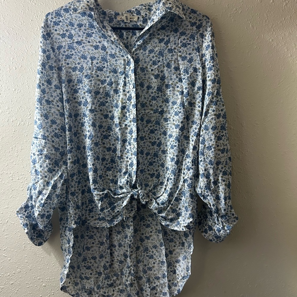 Jane and Delancey Navy Floral Button-Up Blouse